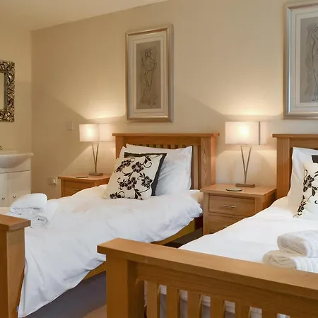 Rolton House Ferienhaus *